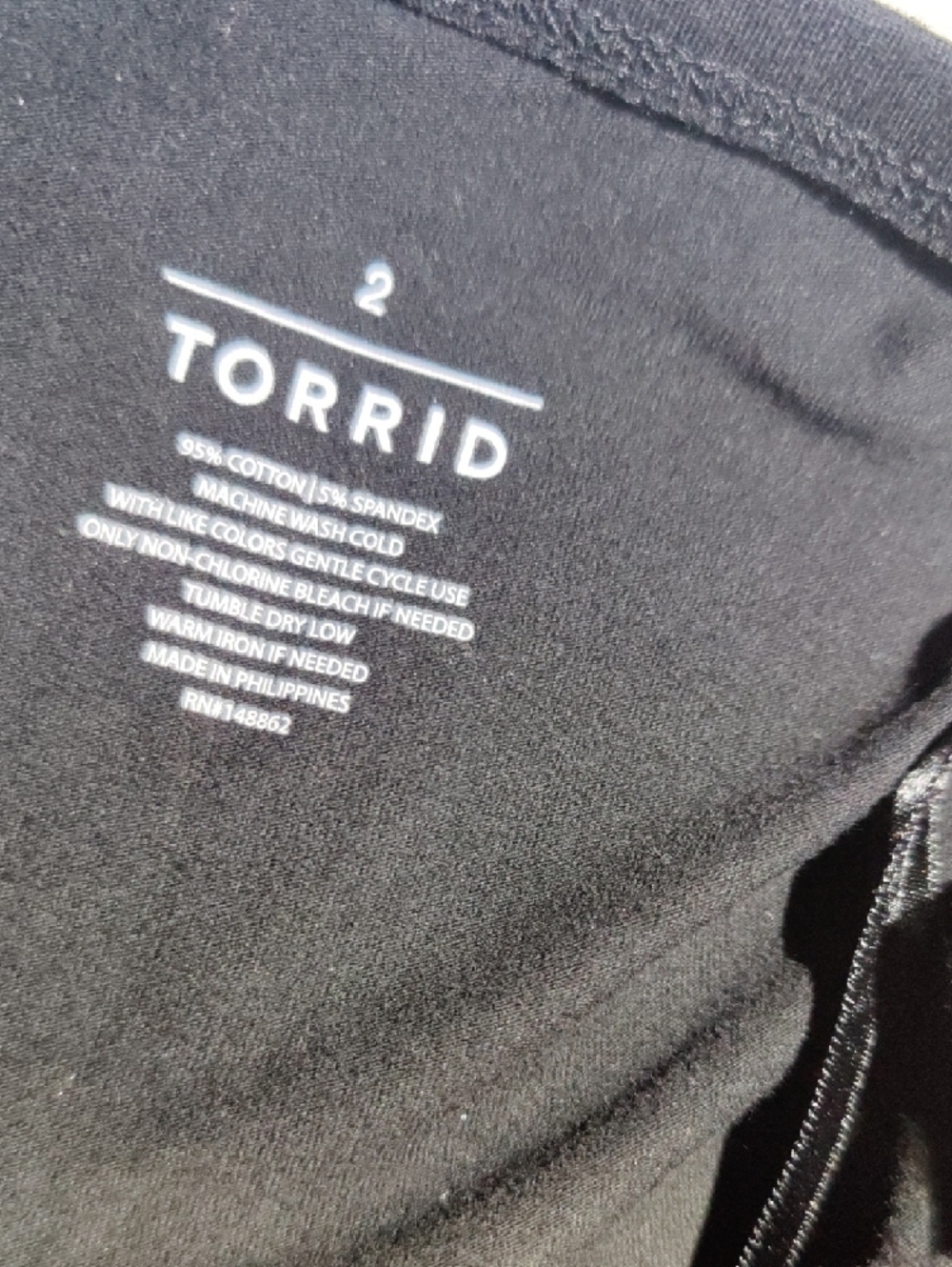 Torrid Black Halter Top with Tie Neck Fit And flare 2X NWOT - Picture 3 of 4
